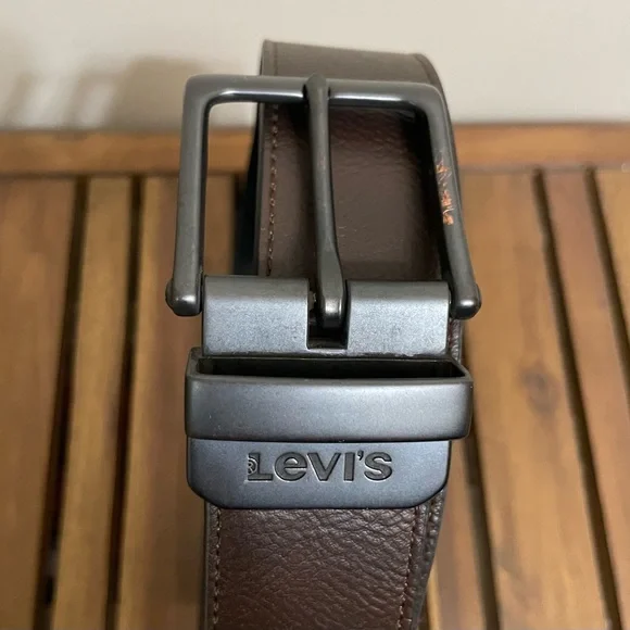 Set of 2 Levis Men’s Reversible Belts Black & Brown Leather Sz 38-40 EUC - Picture 11 of 16